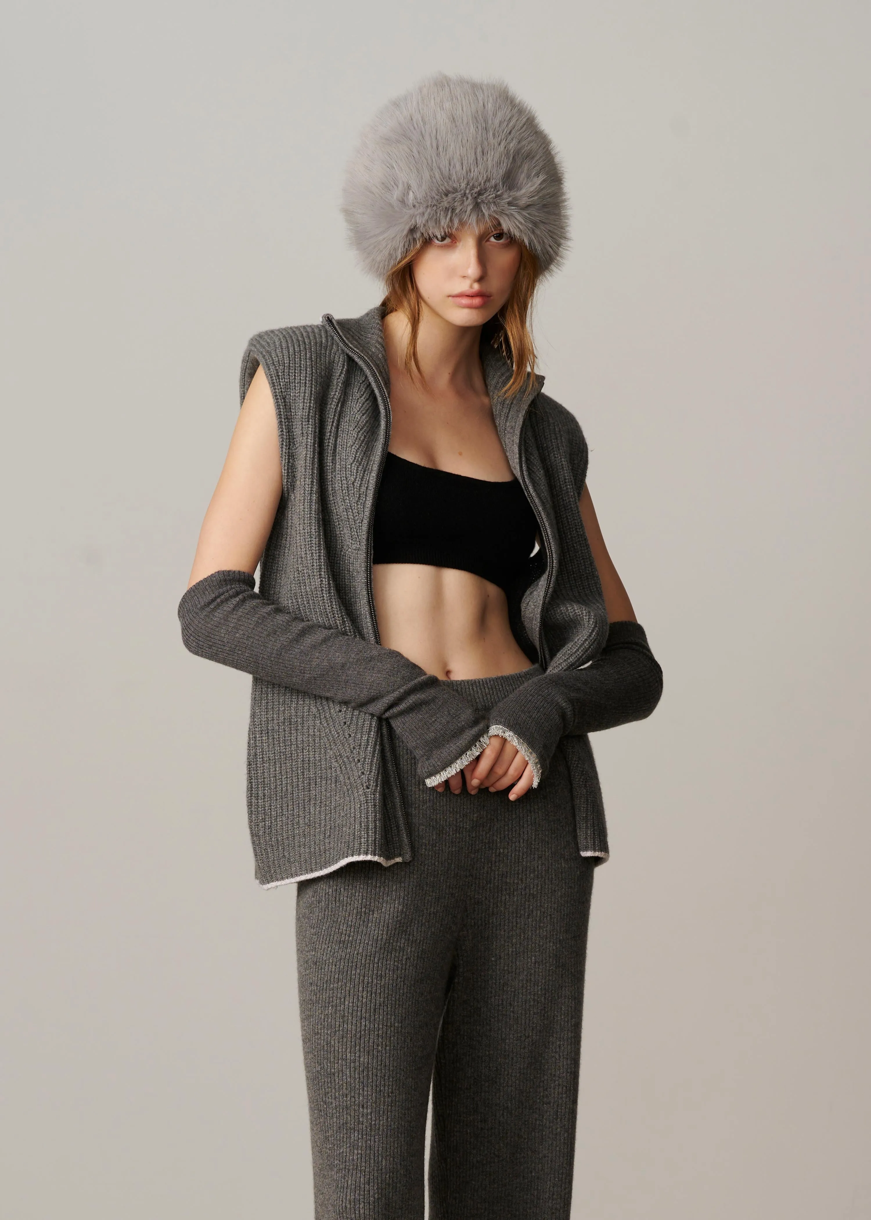 Double-sided Vegan Fur Cashmere Beanie - Grey