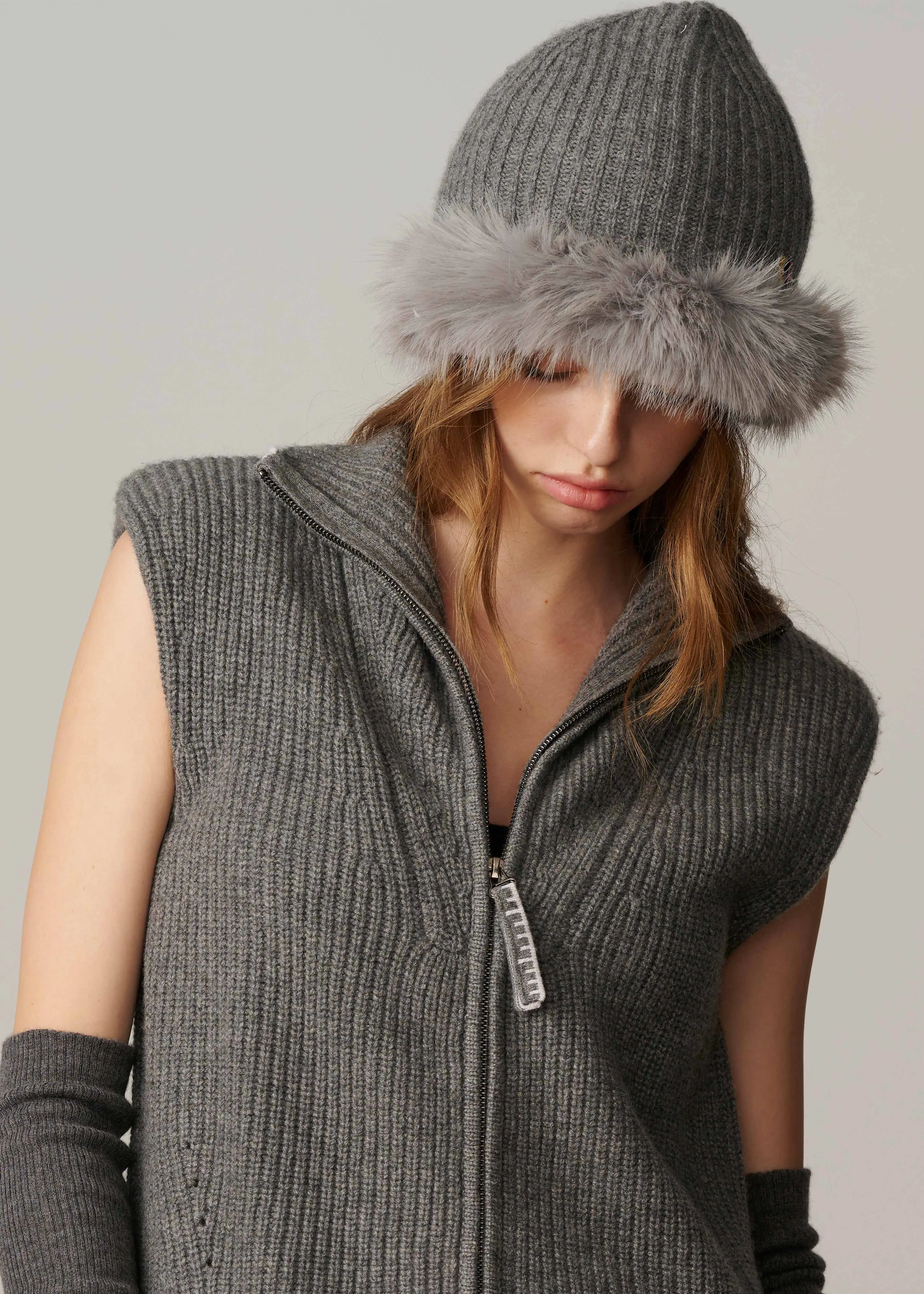 Double-sided Vegan Fur Cashmere Beanie - Grey